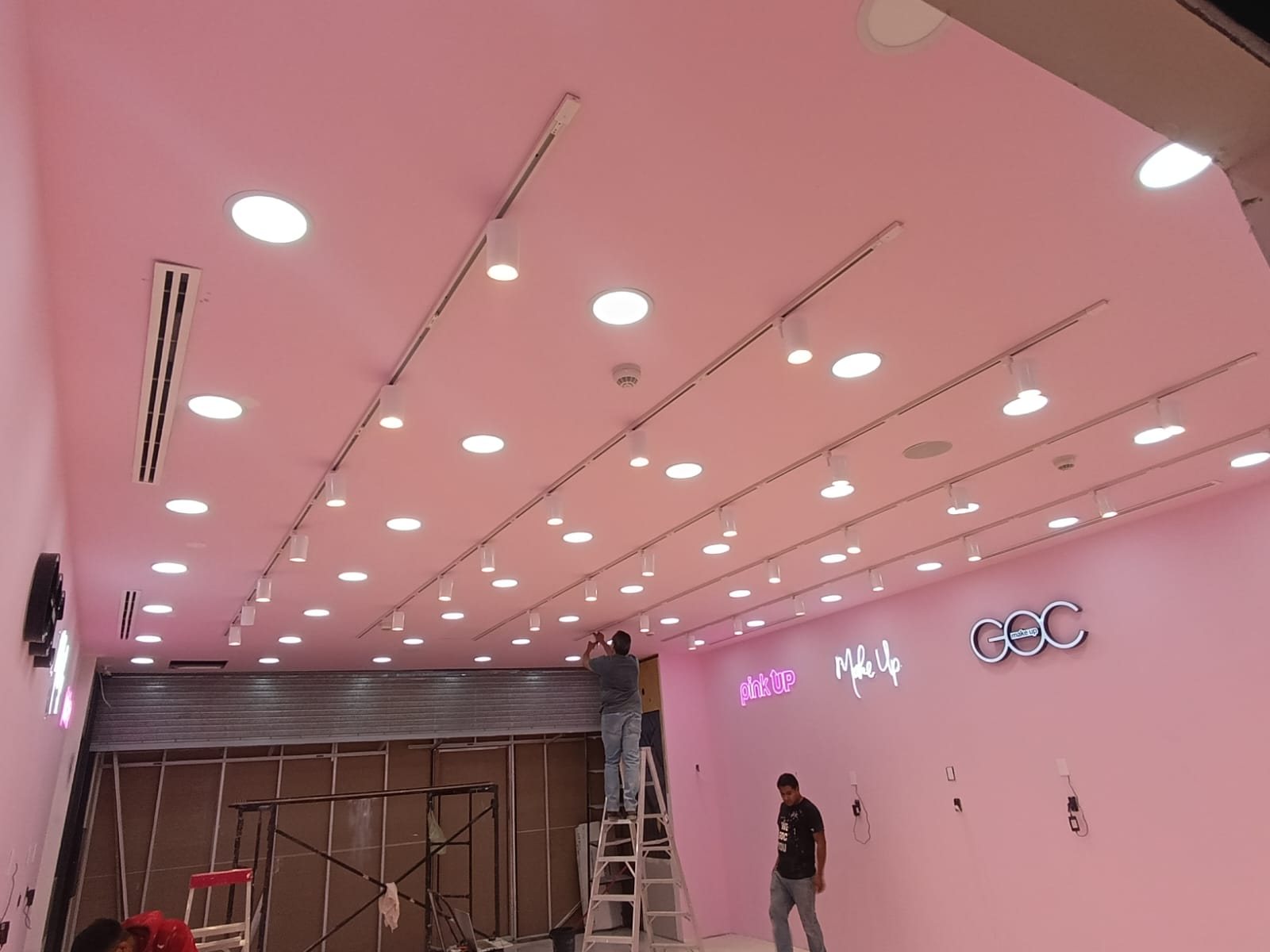 Espacio comercial antes de la remodelación